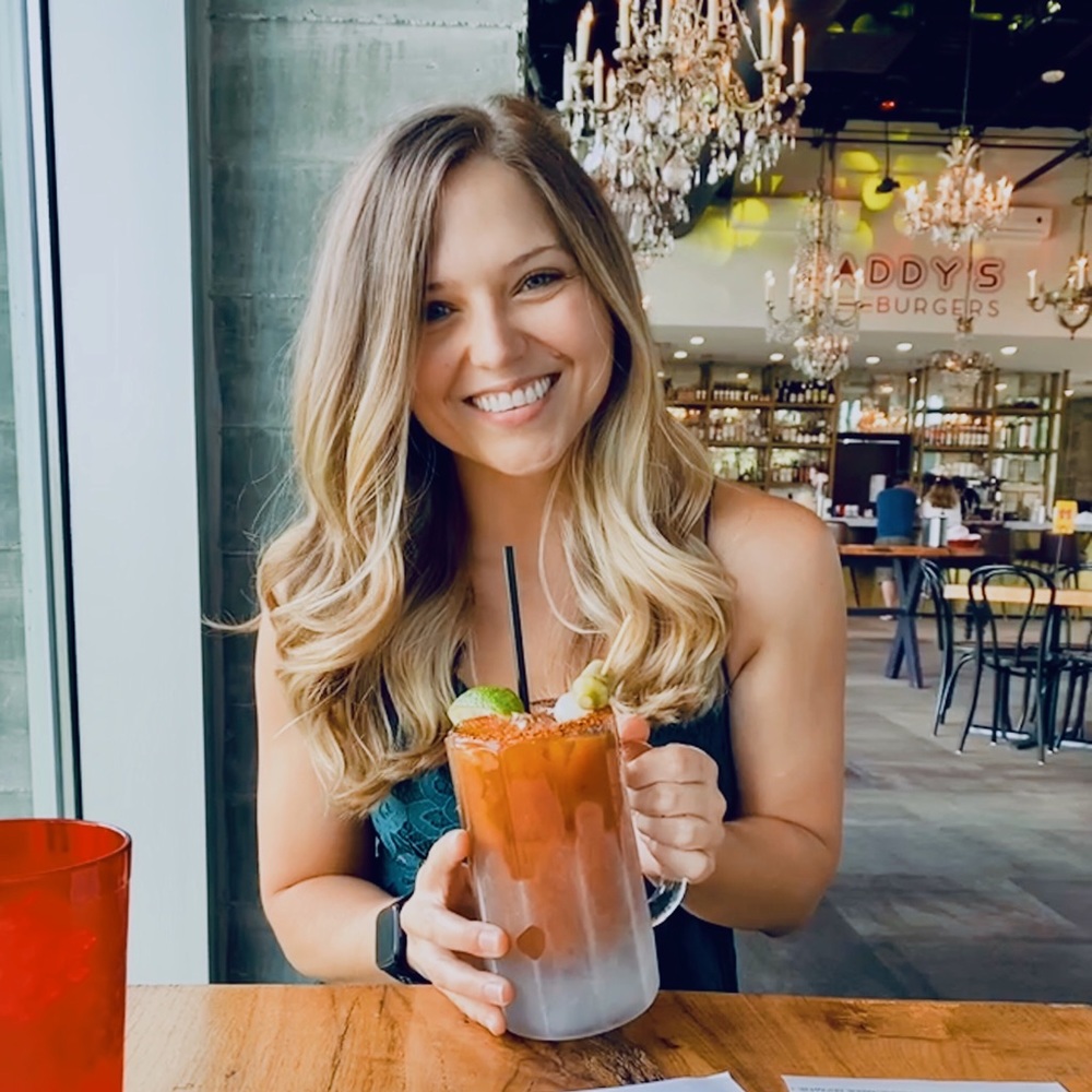 Meet your Posher, Jennifer
